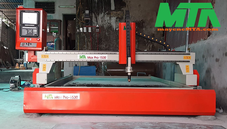 máy cắt kim loại cnc