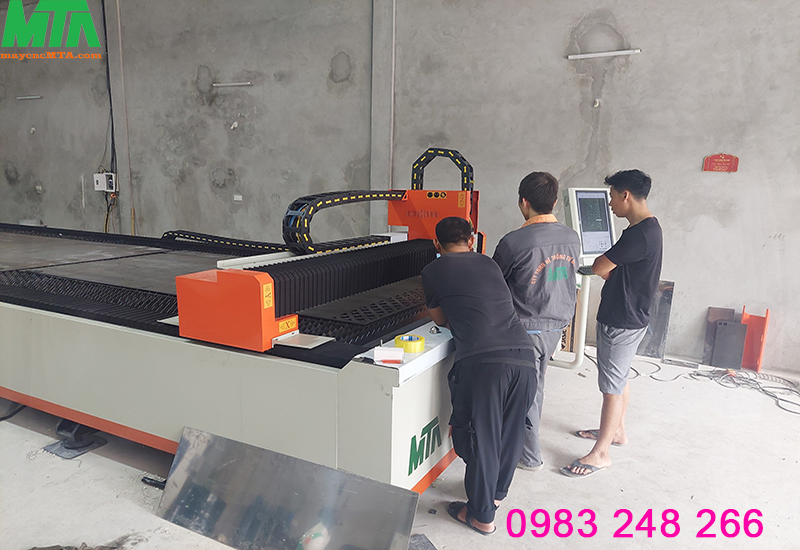 máy cắt laser