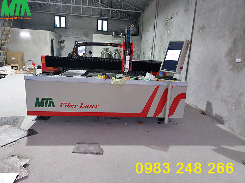 máy cắt laser fiber