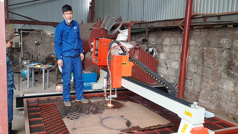 máy cắt Plasma CNC 