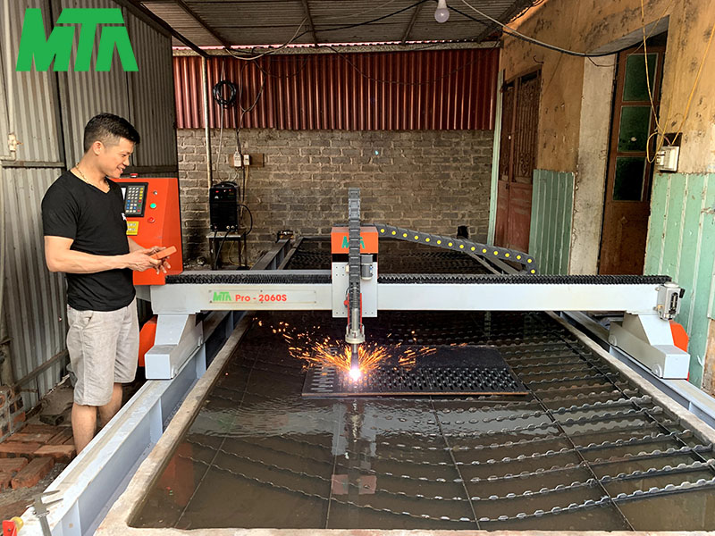 máy cắt plasma cnc