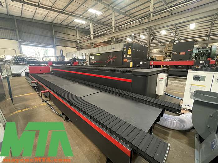 máy cnc laser cắt tấm và ống