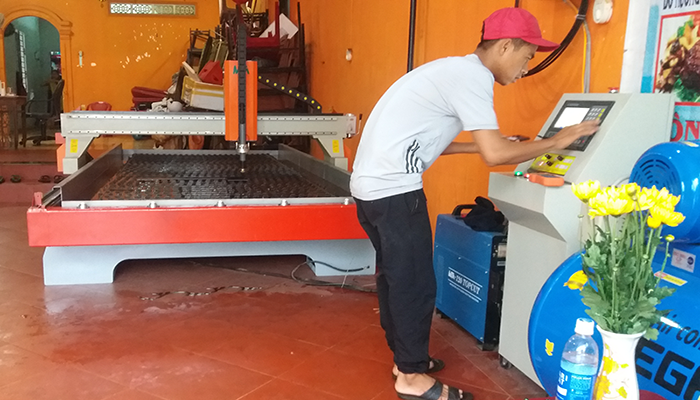 máy cắt plasma cnc