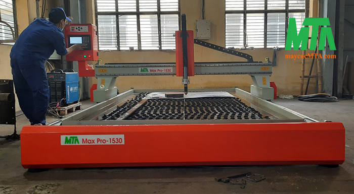 may cat plasma cnc 2 ray