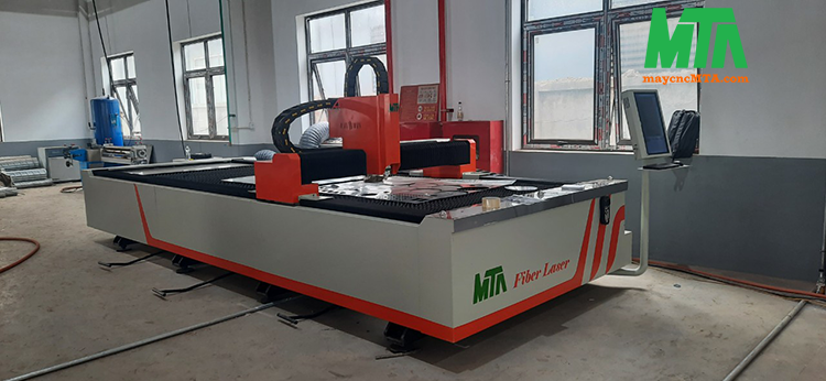 máy cắt laser