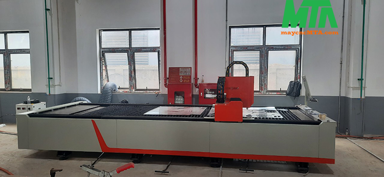 máy laser cắt sắt