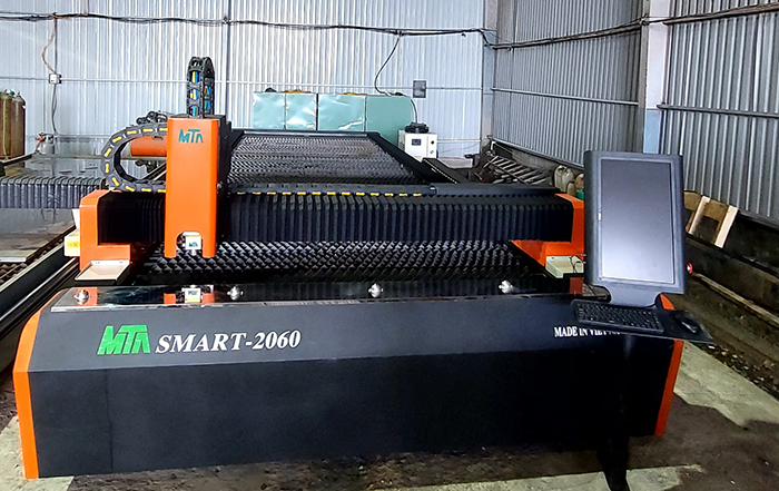 máy cắt laser