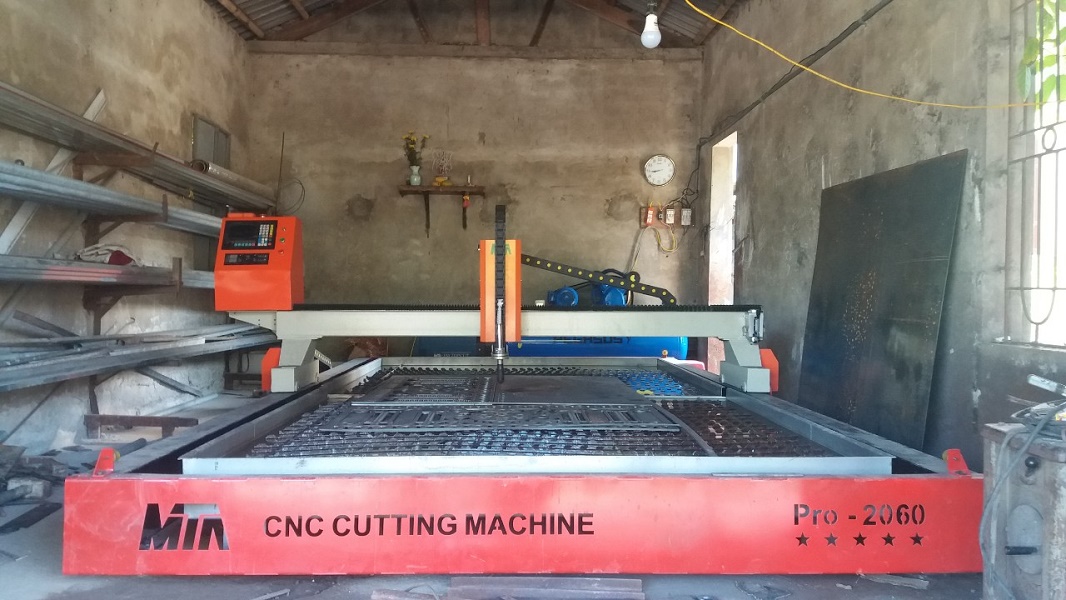 Máy cắt Plasma CNC làm mát mỏ cắt bằng nước