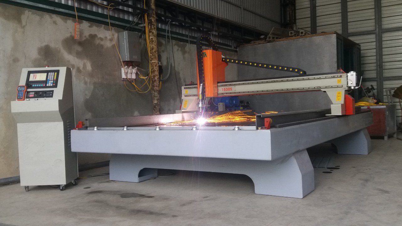 máy cắt plasma  cnc dùng cắt sắt mỹ thuật