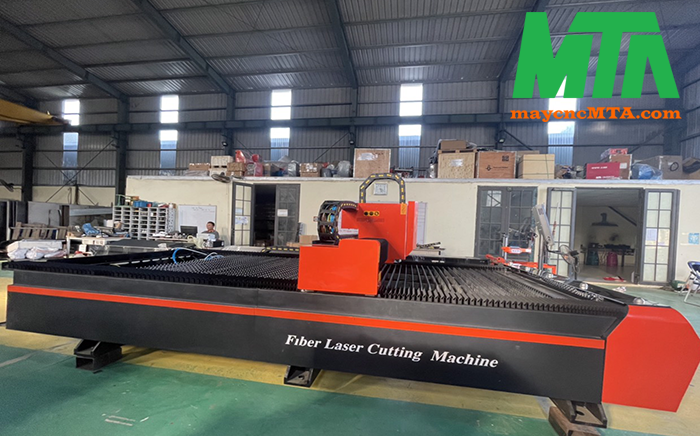 máy cắt laser cnc