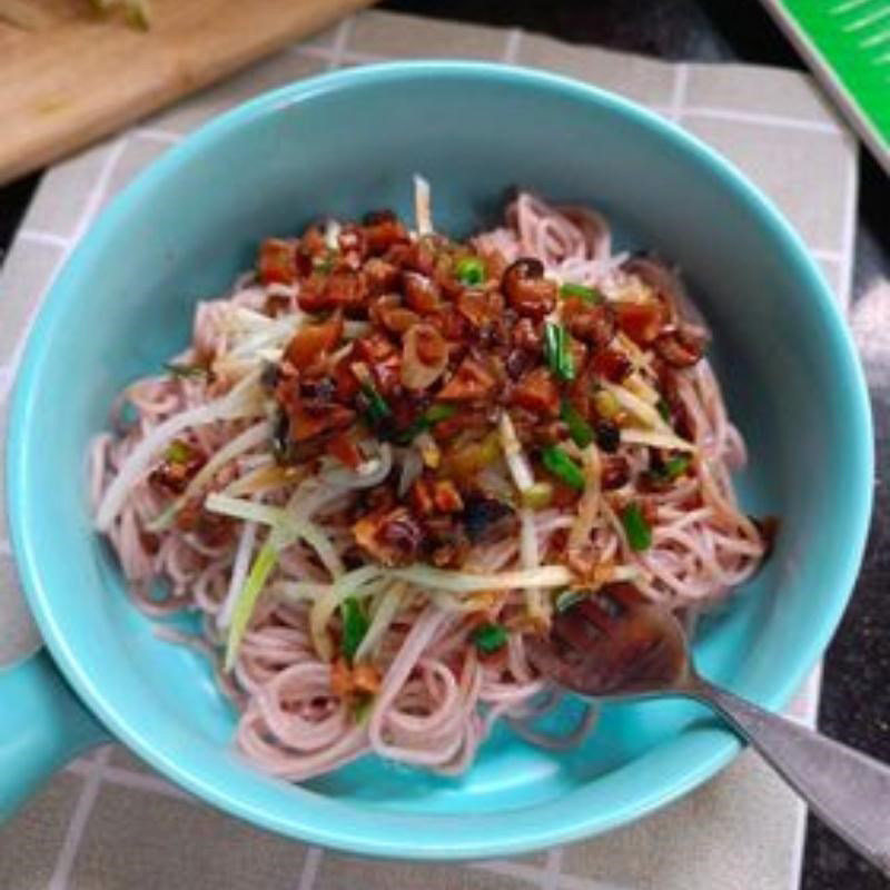 Món bún gạo lứt trộn chay màu sắc bắt mắt hương vị thơm ngon