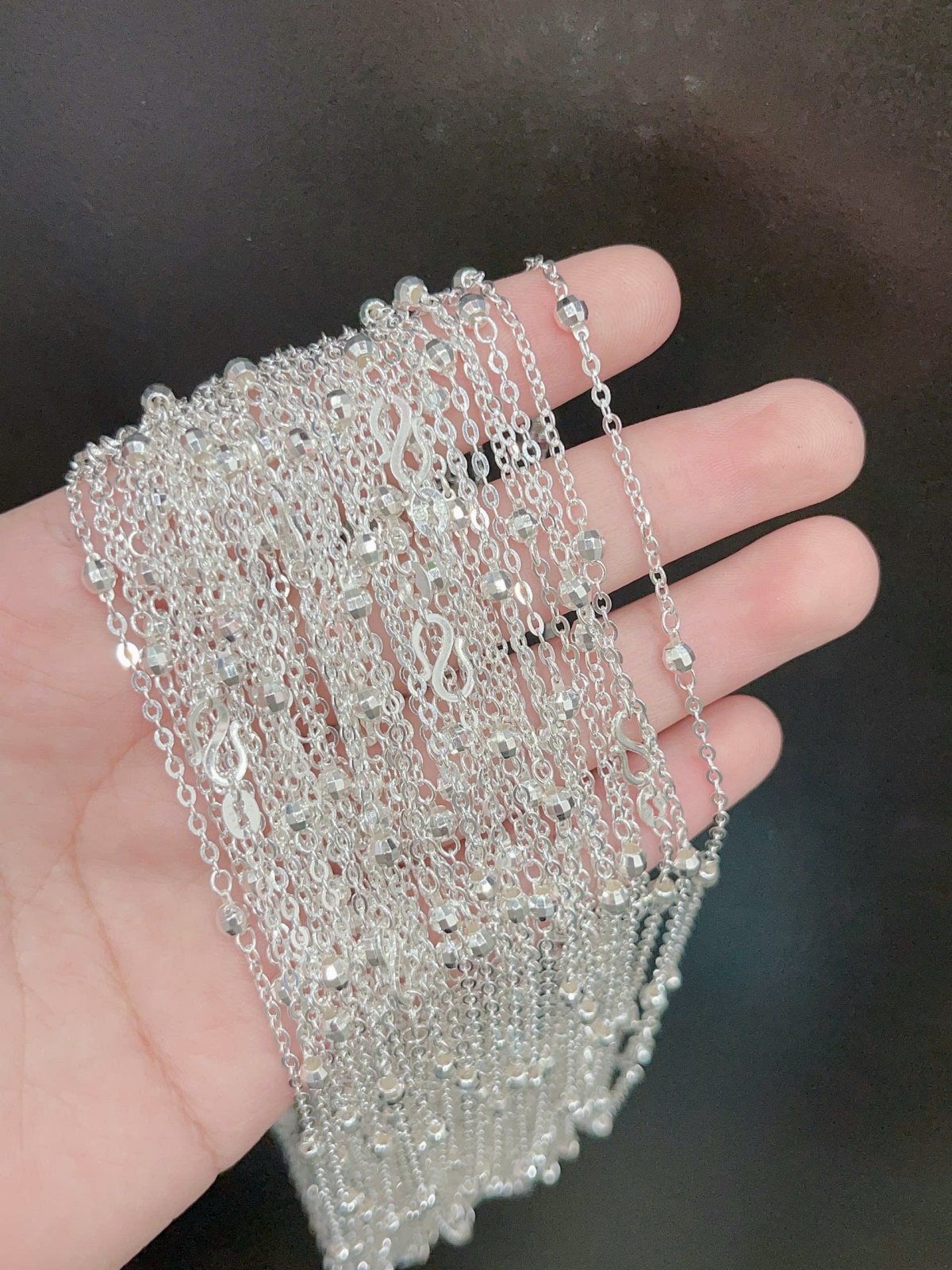 Dây chuyền trẻ em bạc ta nguyên chất S99 tốt cho sức khỏe của bé DTE