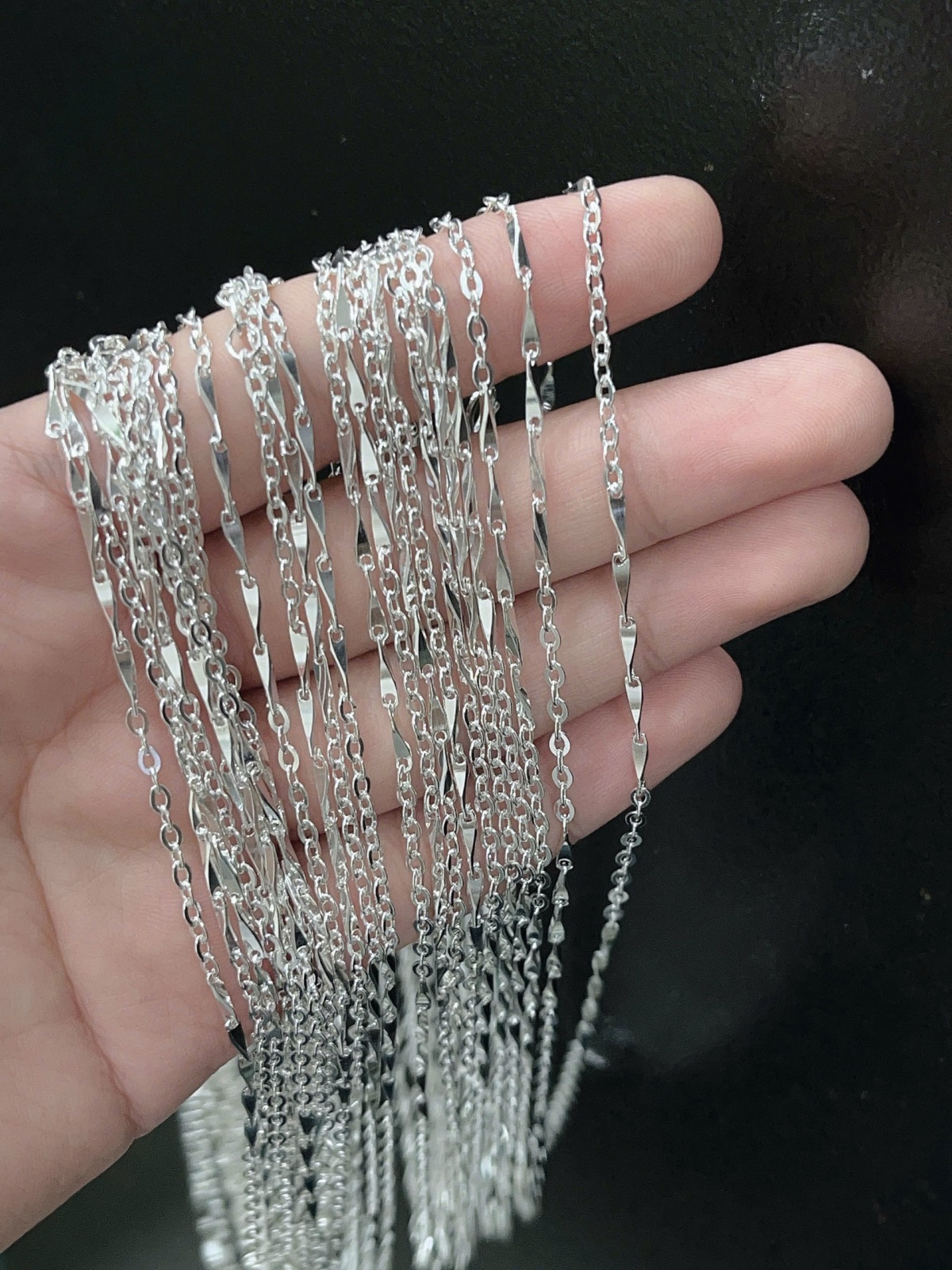 Dây chuyền trẻ em bạc ta nguyên chất S99 tốt cho sức khỏe của bé DTE