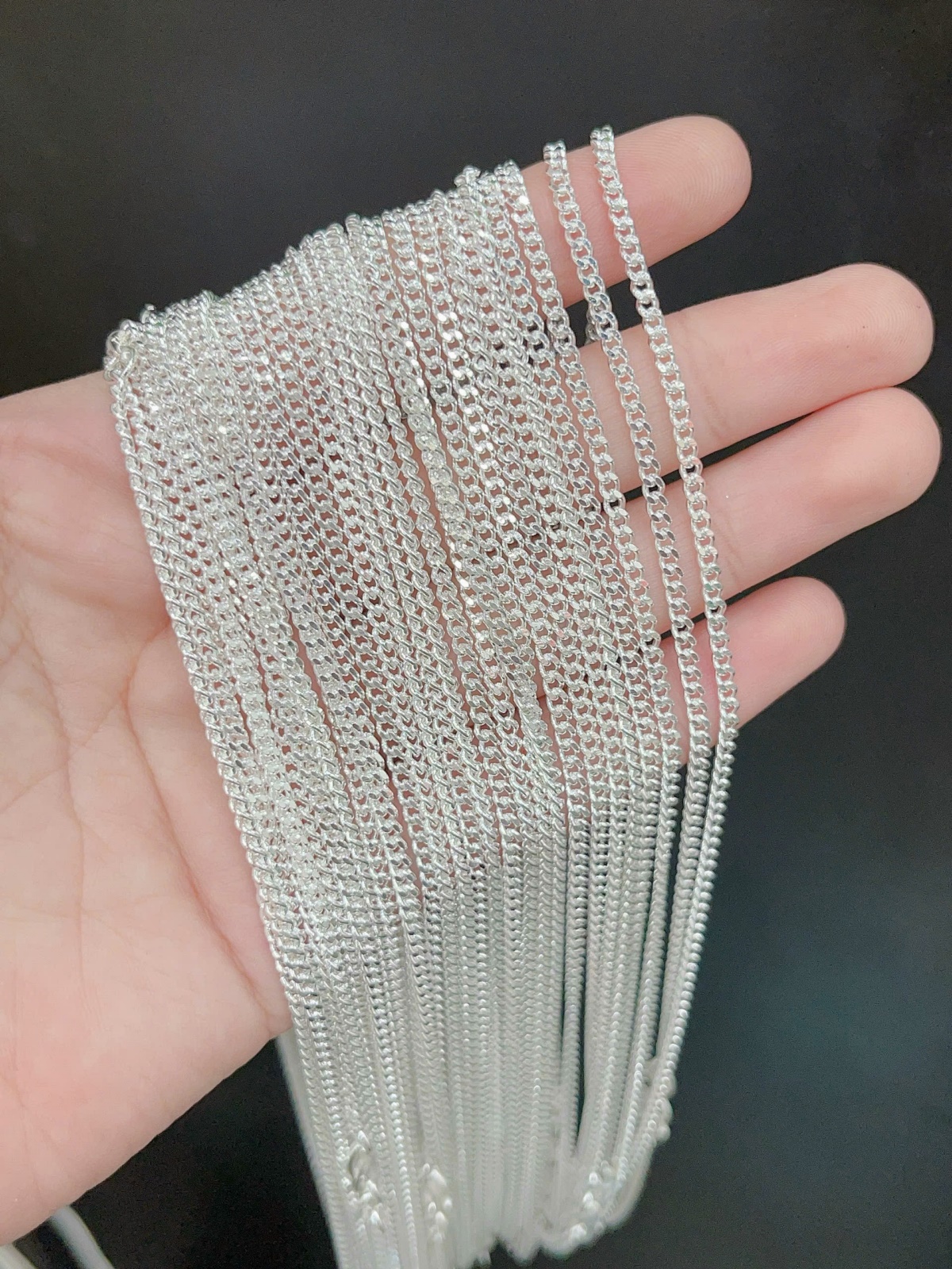 Dây chuyền trẻ em bạc ta nguyên chất S99 tốt cho sức khỏe của bé DTE