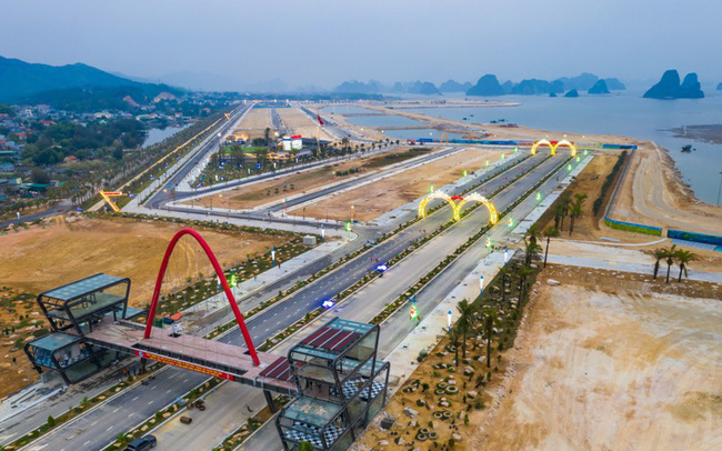BĐS VÂN ĐỒN: KIẾM TIỀN TỶ 1 NGÀY, MÔI GIỚI KIỆT SỨC NHẬP VIỆN VÌ TIẾP KHÁCH VÀ GIAO DỊCH