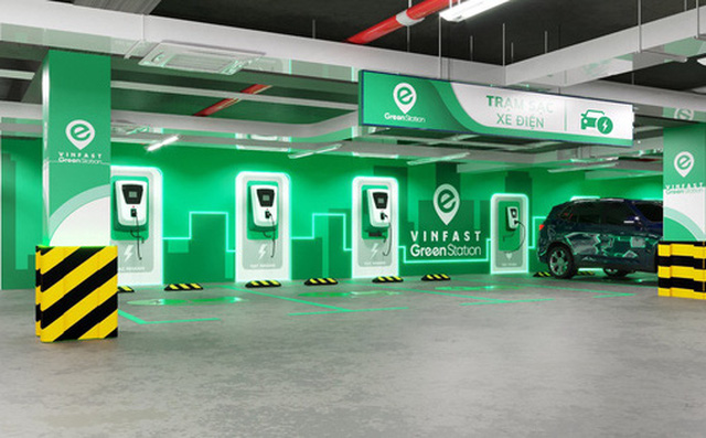 VinFast sẽ cung cấp bộ sạc xe điện tại nhà cho người dùng có nhu cầu, giá dự kiến 5.5 triệu đồng