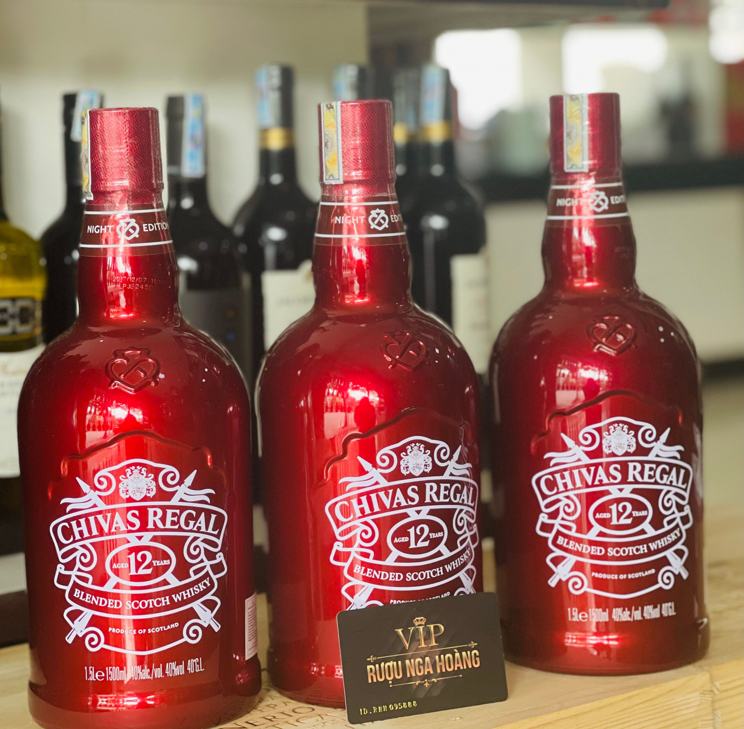 CHIVAS 12 LIMITED EDITION - 1,5 LÍT ĐỎ (Liên Hệ)