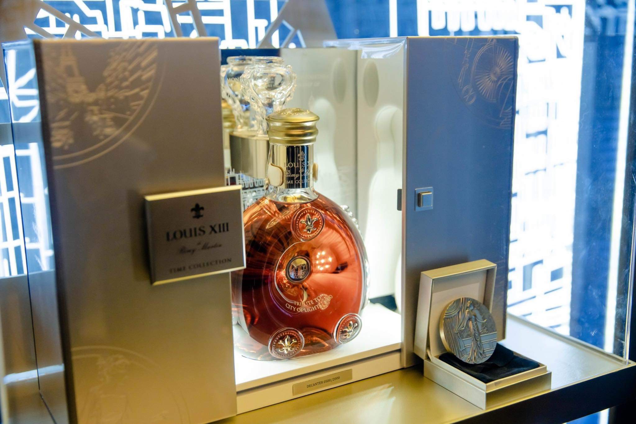 LOUIS XIII : TIME COLLECTION: CITY OF LIGHTS - 1900