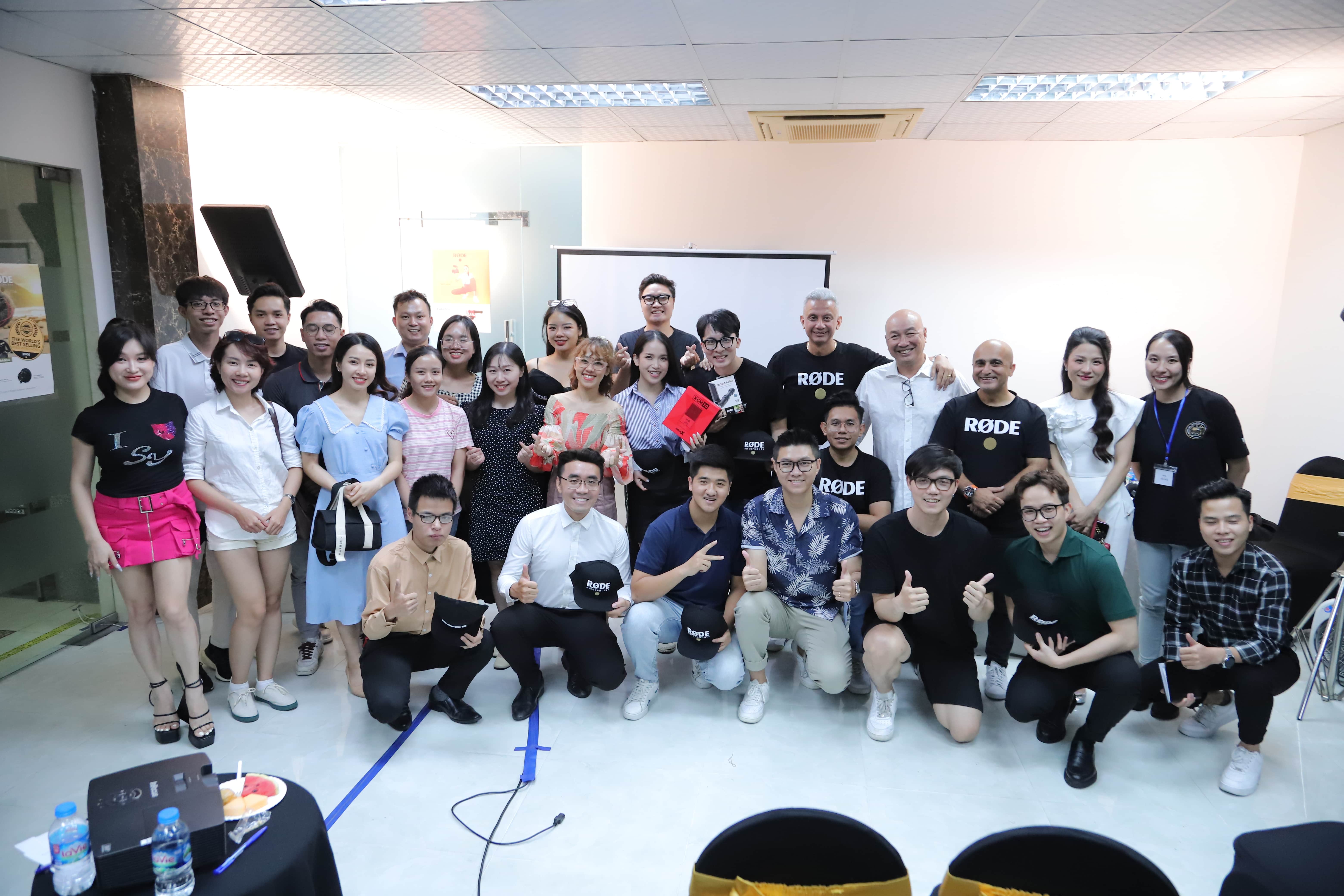 RODE Workshop ‘Kinh nghiệp thu âm tại nhà cho Voice Talent’ thu hút đông đảo người trong nghề