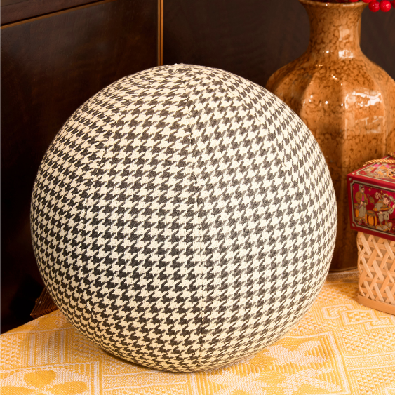 Gối CUSHION BALL STRIPE FLOW