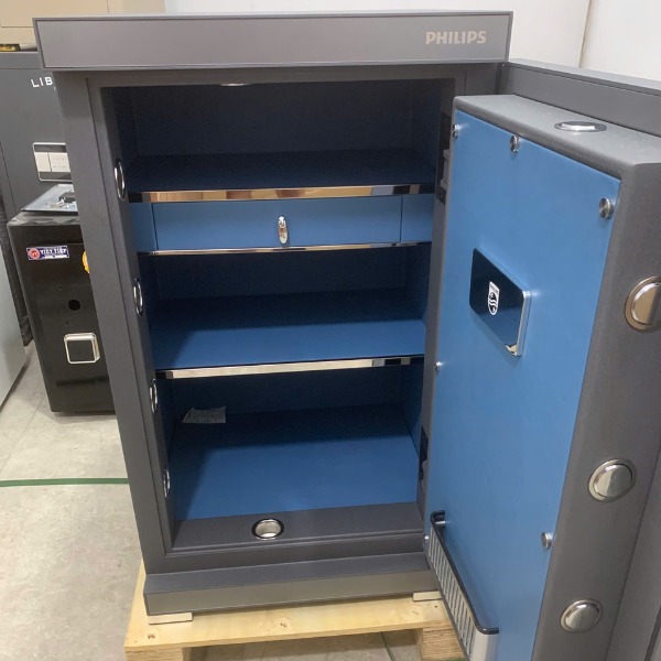 Nội thất Két sắt nhập khẩu Philips SBX602-8CU đẹp sang trọng