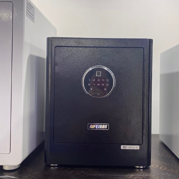 Két sắt thông minh Aifeibao HK-MD-35AG mini vân tay màu đen