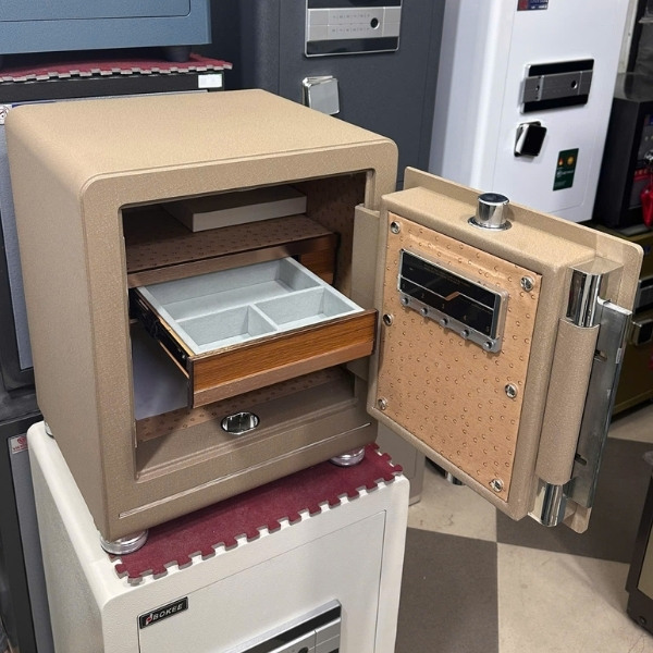 Mô tả chi tiết két sắt nhập khẩu bofa BFV-45BJ khóa vân tay điện tử mini