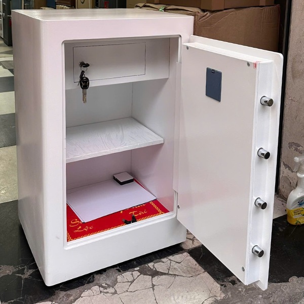 Nội thất Két sắt Việt Nhật VN-100AH vân tay có nội thất rộng 3 ngăn