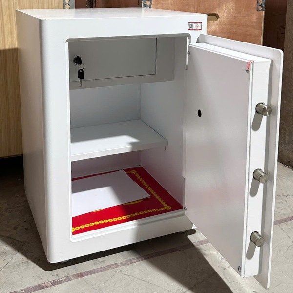 Nội thất két sắt Việt Nhật VN-63AD khóa cơ đổi mã rộng để được hồ sơ tài liệu