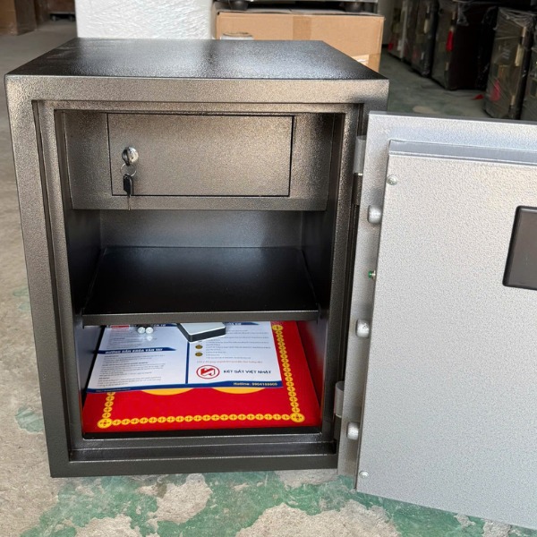 Két sắt Việt Nhật VN33VT vân tay an toàn chống cháy chống trộm