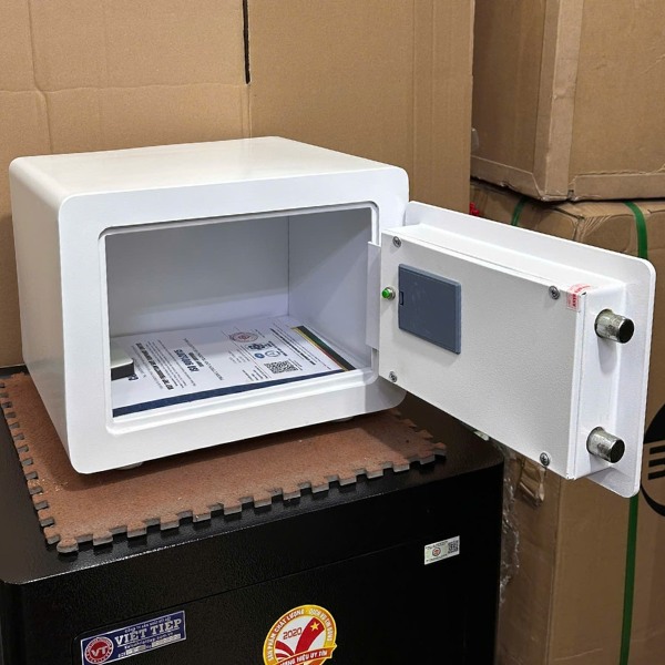 Két sắt mini Việt Tiệp VE28 điện tử chống cháy có nội thất để được A4