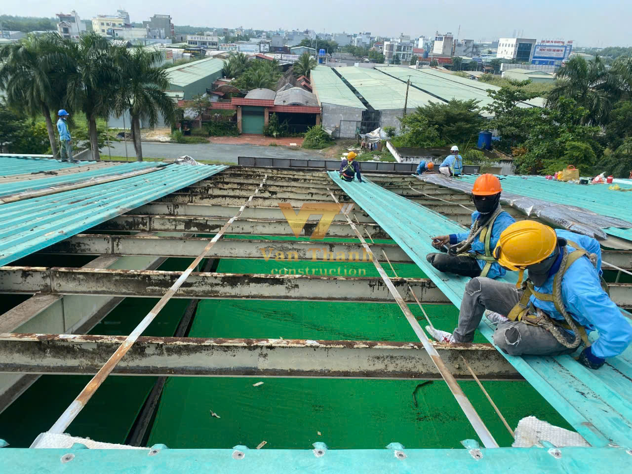 sửa chữa mái nhà xưởng Bình Dương