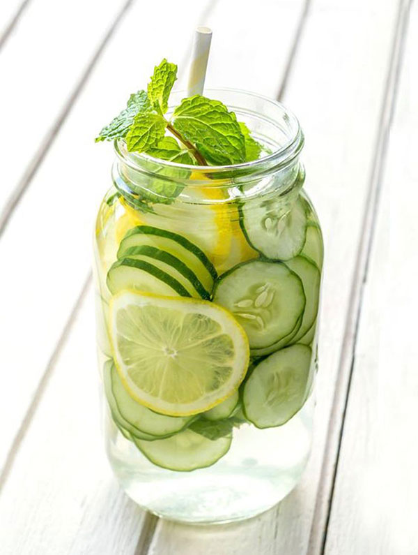  Detox dưa leo và bạc hà