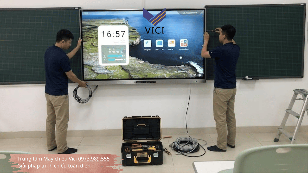 Lắp đặt màn hình tương tác cho trường học, phòng đào tạo