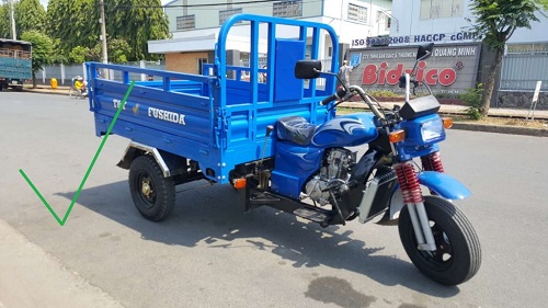 xe ba bánh có giấy