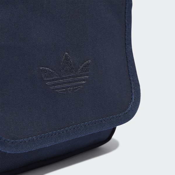 adidas Originals MESSENGER S UNISEX - Across body bag - black - Zalando.de