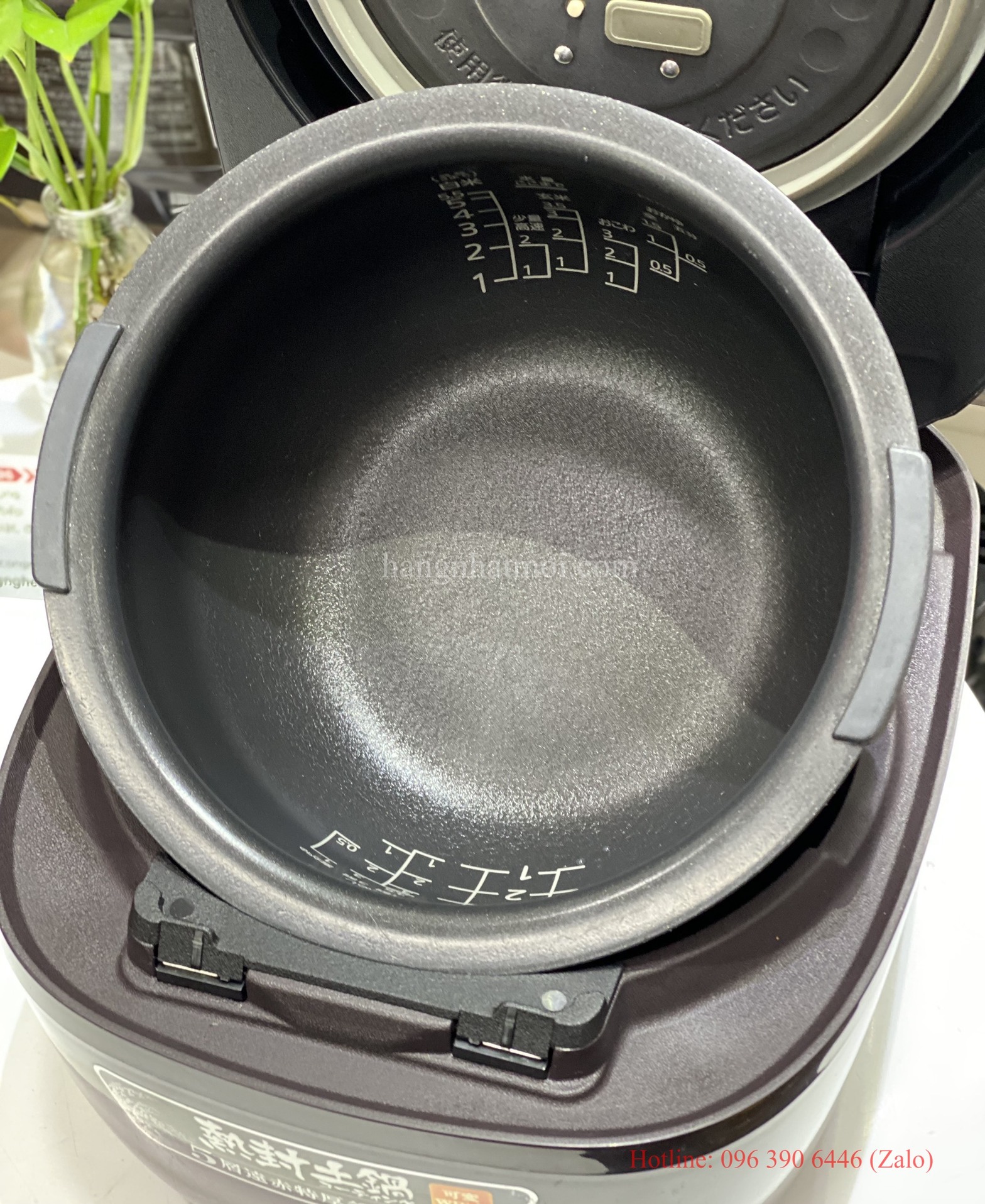 Nồi Cơm Điện Cao Tần Áp Suất Tiger JPC-H100