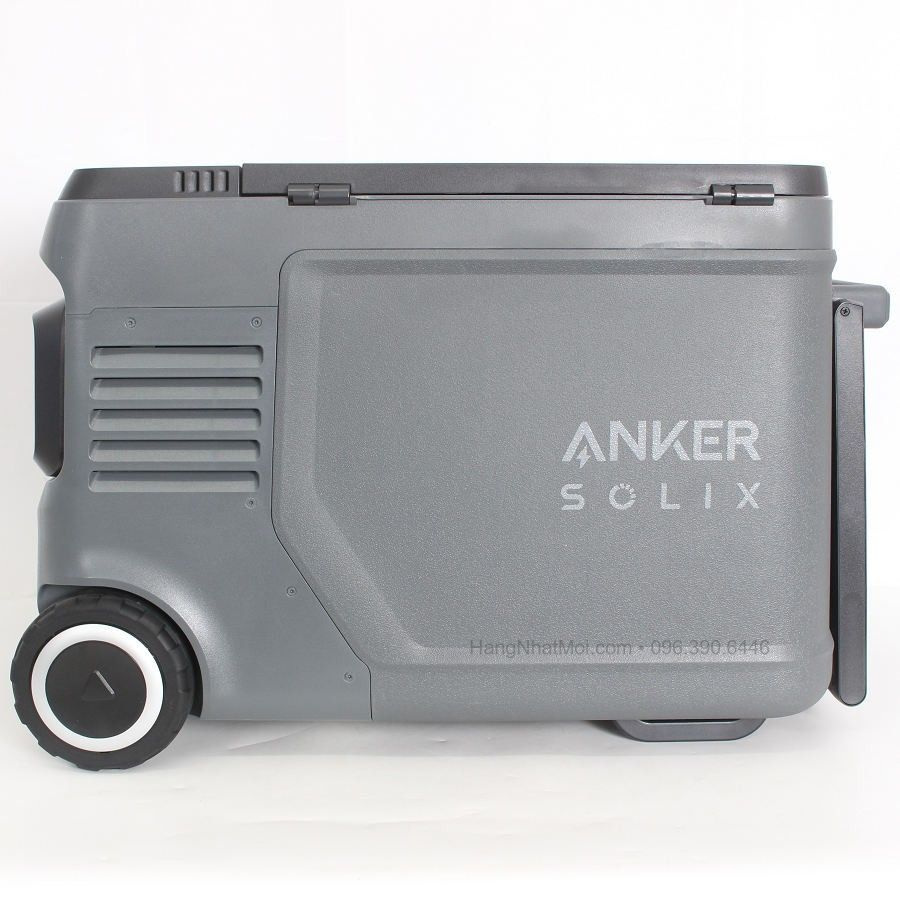 Anker A17A45A1: Góc thân tủ và khu vực bánh xe.