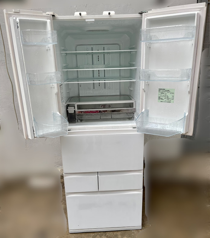 Tủ lạnh 6 cánh mặt gương cảm ứng TOSHIBA GR-M550FW(ZW) Hàng Tủ lạnh 6 cánh mặt gương cảm ứng TOSHIBA GR-M550FW(ZW) Hàng