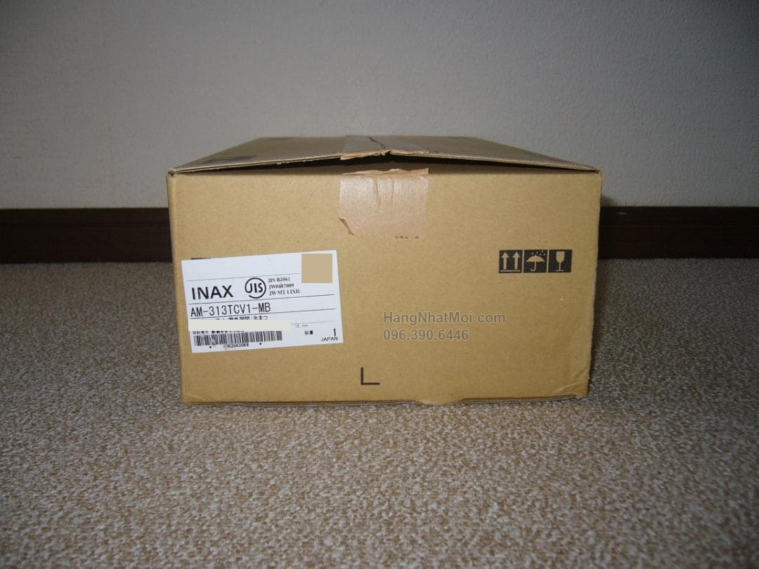 INAX AM-313TCV1-MB – Thùng ghi AM-313TCV1-MB; QR và thông tin riêng của kiện đã được che.
