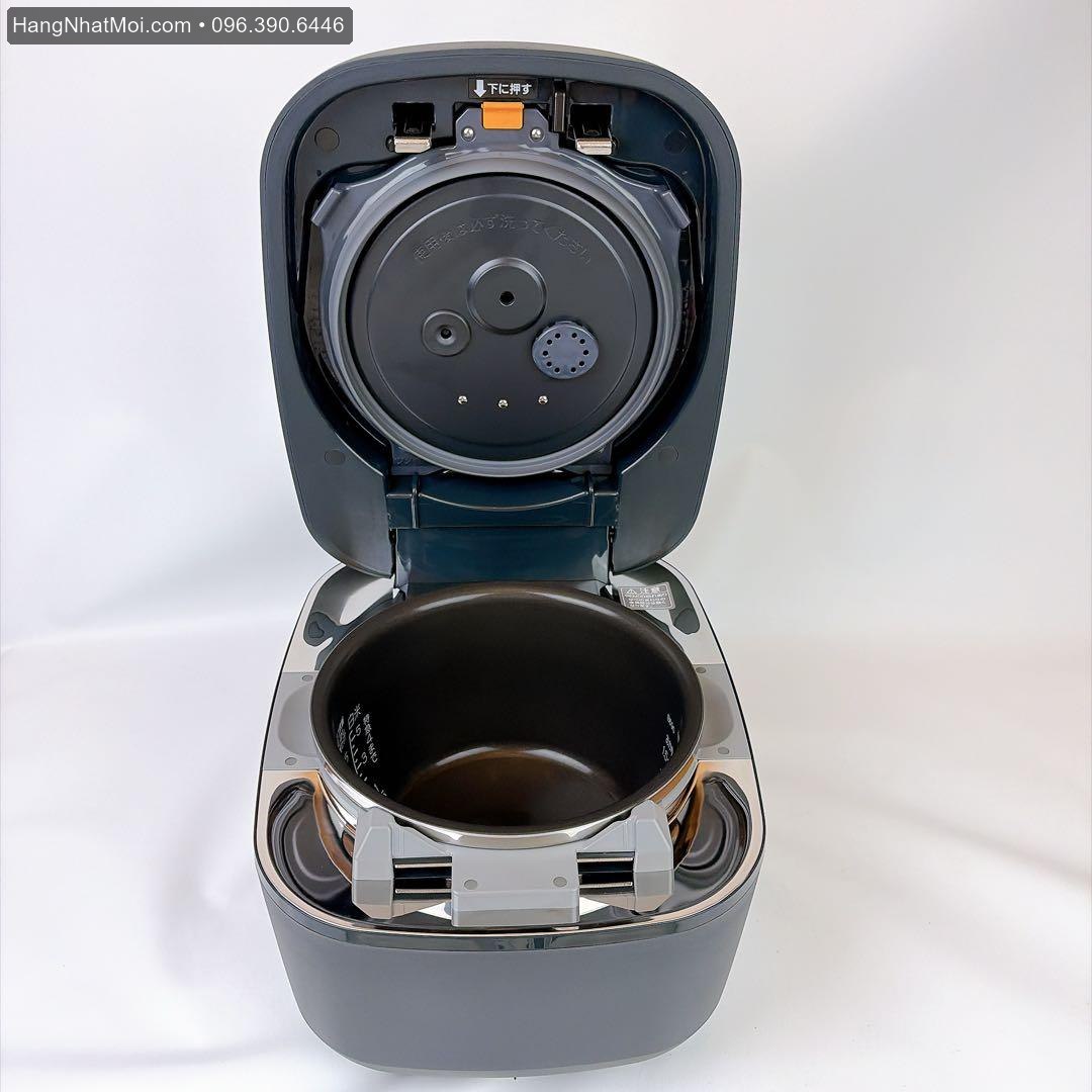 Nắp mở và lòng nồi Zojirushi NX-AA10-BZ màu đen
