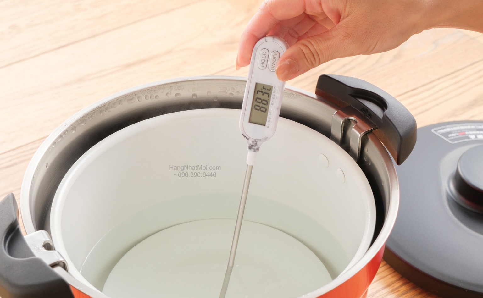 Đo nhiệt độ nước trong nồi KBJ; số đo minh họa phụ thuộc điều kiện sử dụng