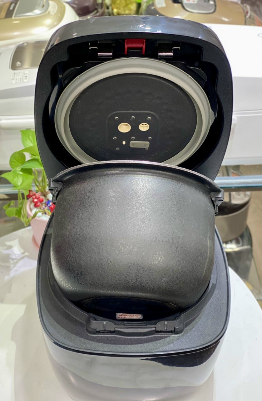 Nồi cơm điện cao tần áp suất Zojirushi NW-JS10