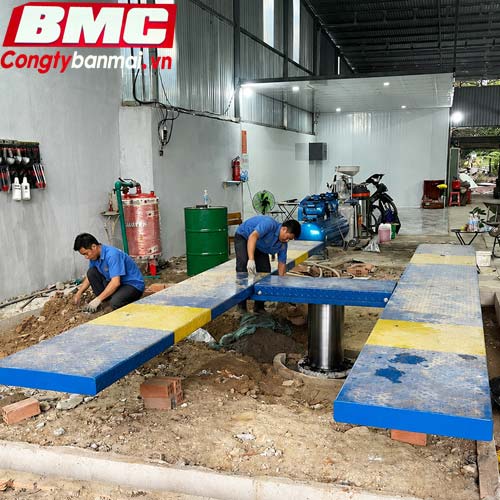 hinh ảnh lắp đặt cầu nâng chữ H âm nền Tại  Hồ Chí Minh