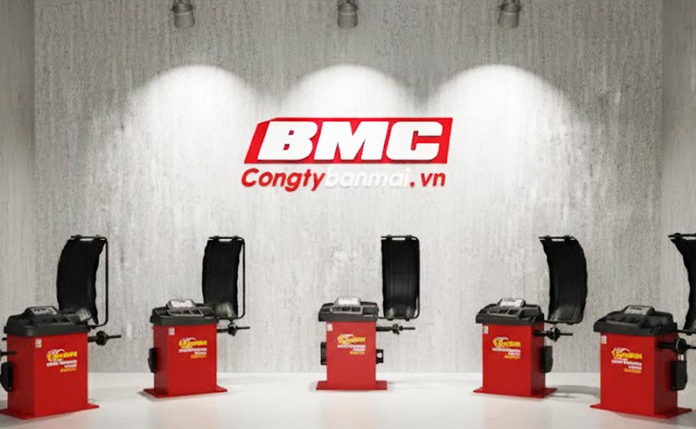 Hình ảnh máy cân bằng động trong Showroom