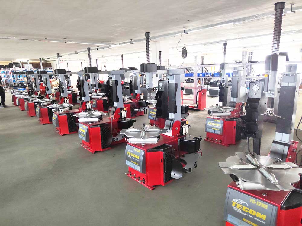 Hình ảnh máy ra vào lốp TC-1280