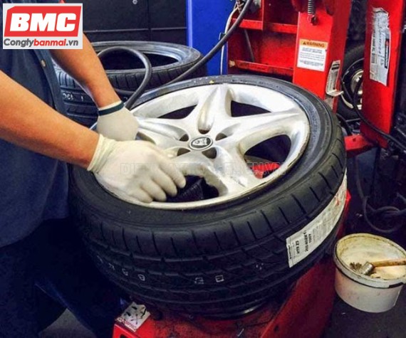 Các lưu ý khi sử dụng máy ra vào lốp