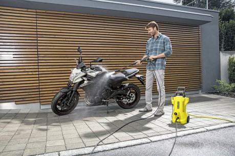 máy rửa xe mini gia đình nào bền nhất