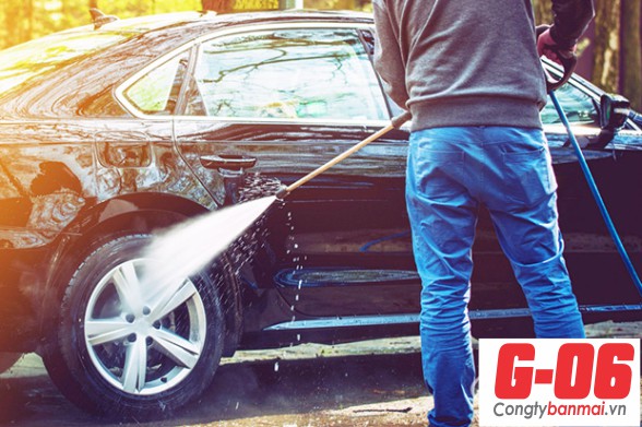 Hình ảnh vệ sinh xe hơi bằng súng rửa xe G-06