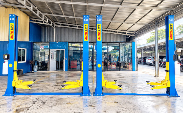 Hình ảnh cầu nâng 2 trụ giằng dưới Autolift